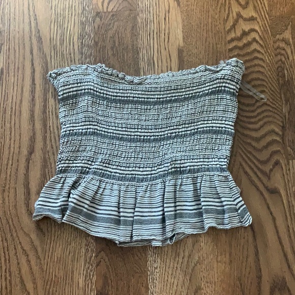 crop top - Picture 1 of 1